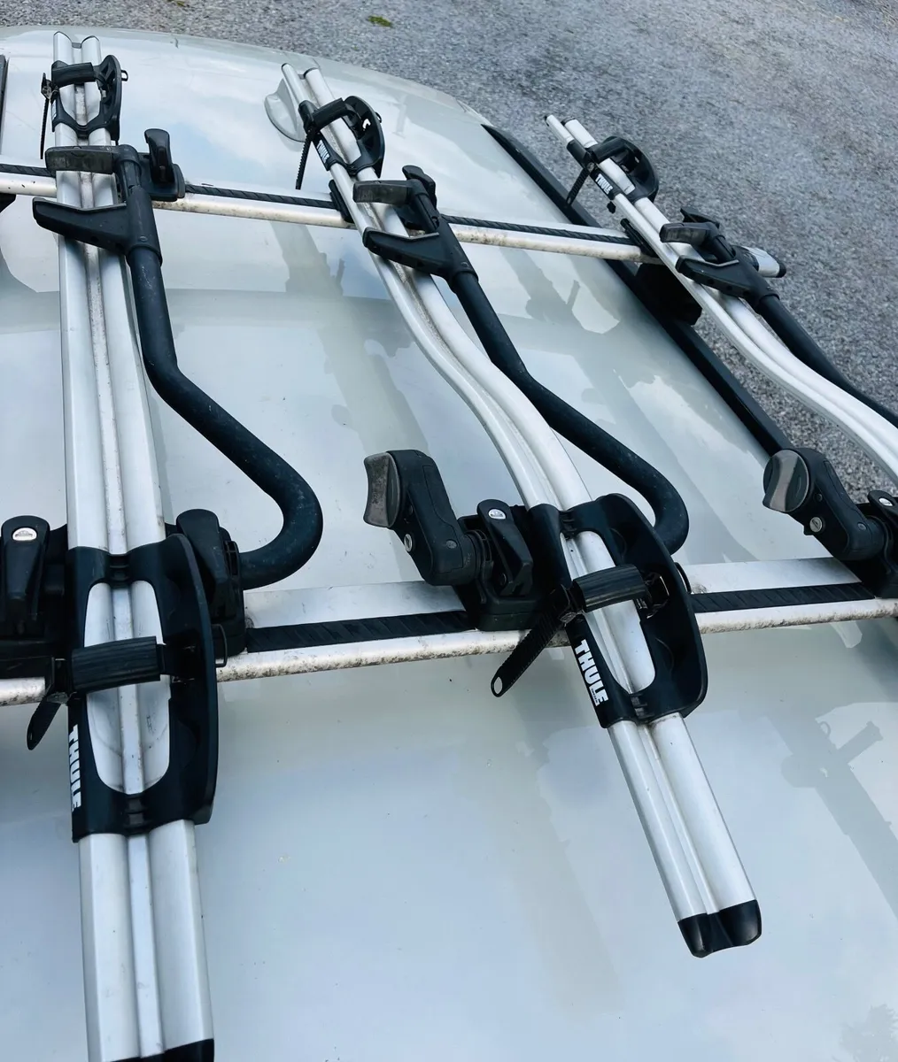 Thule bike carriers x3 - Image 2