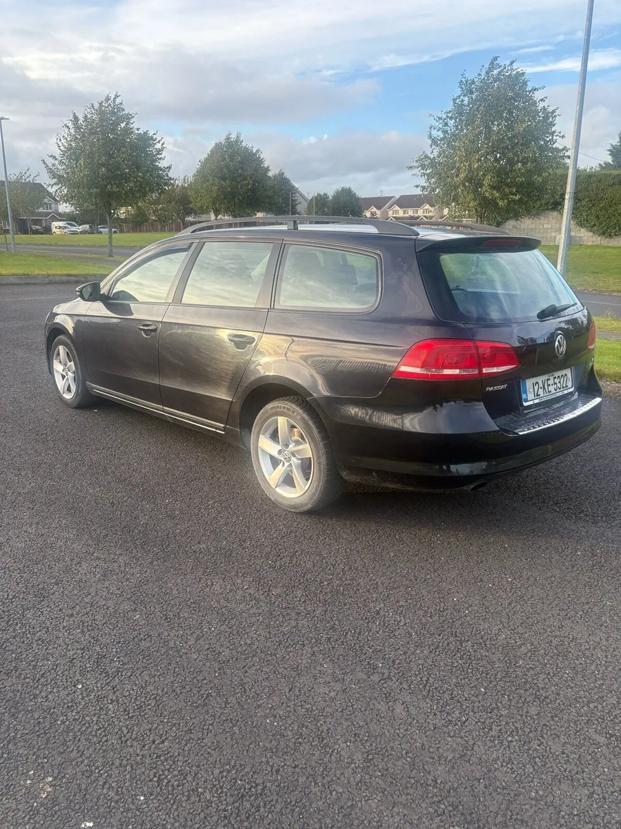 Car - Image 4