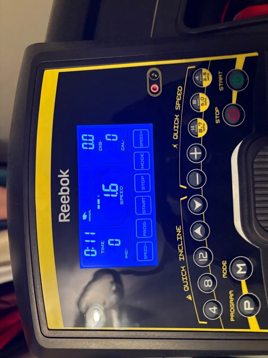 Reebok GT30 Treadmill - Image 2