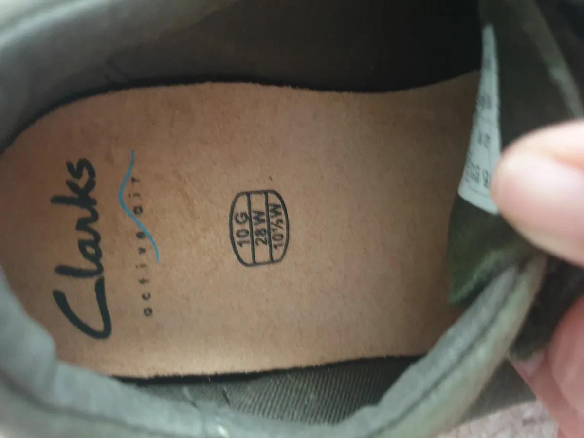 Clarks boys shoes size uk 10G brand new - Image 2