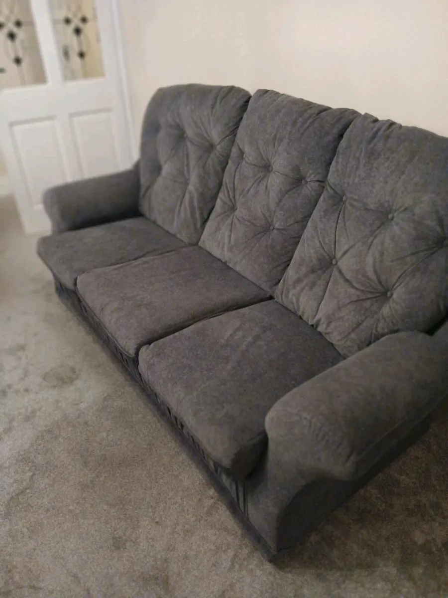 Couch - Image 2