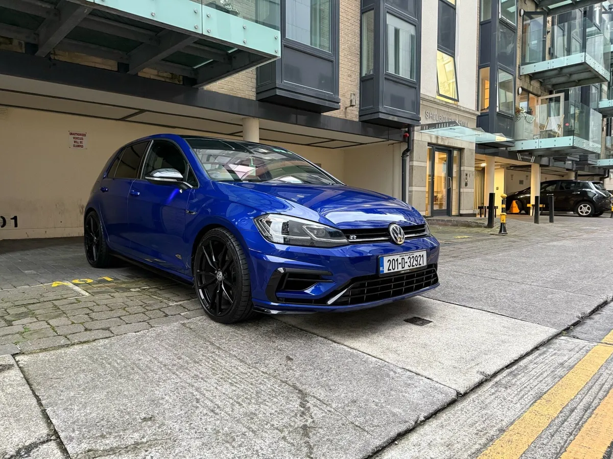 Volkswagen Golf R 2020 - Image 1
