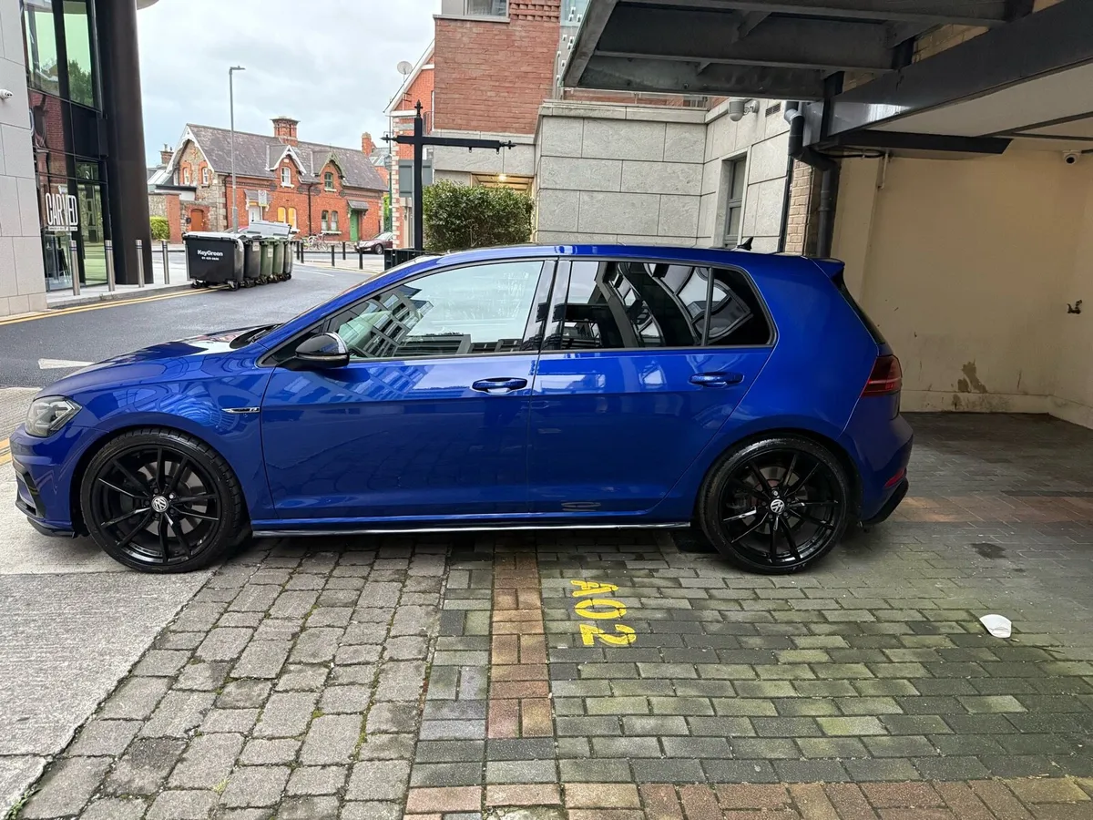 Volkswagen Golf R 2020 - Image 4