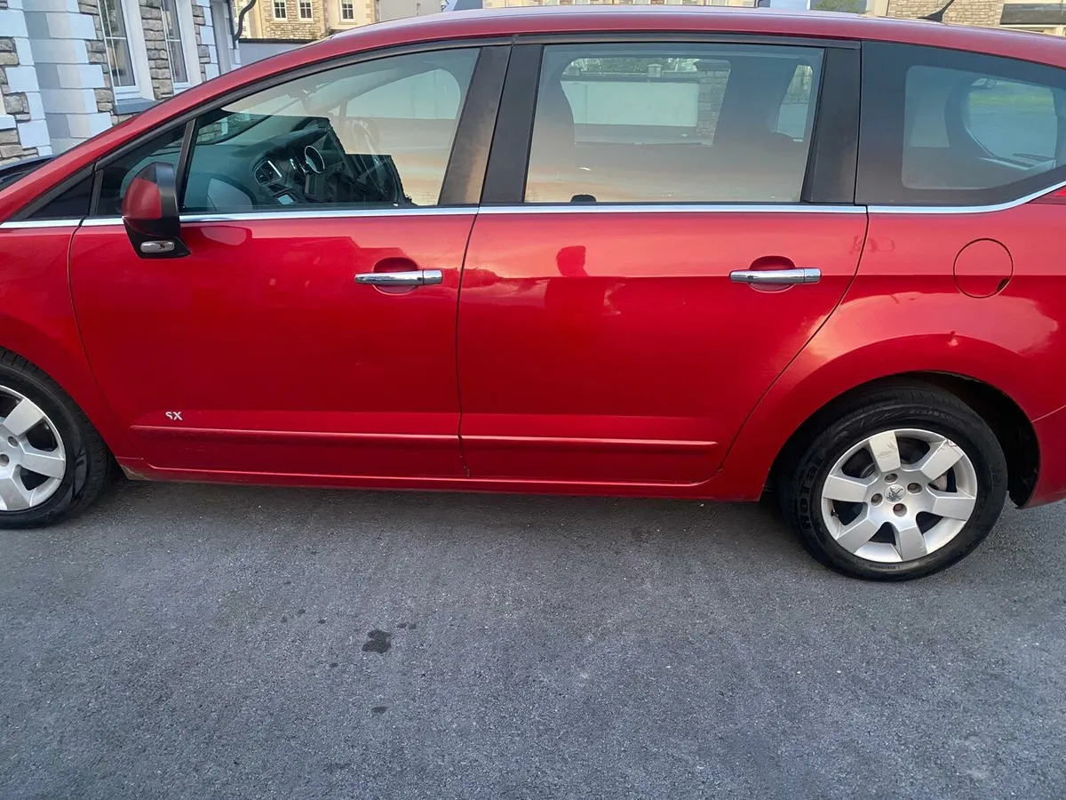 Car - Image 2