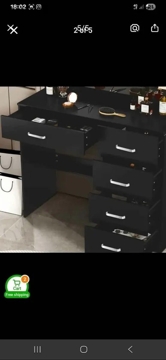 Vanity table with lights - Image 4