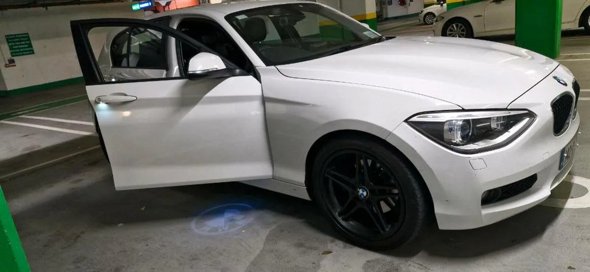142 BMW 116I AUTOMATIC - Image 1