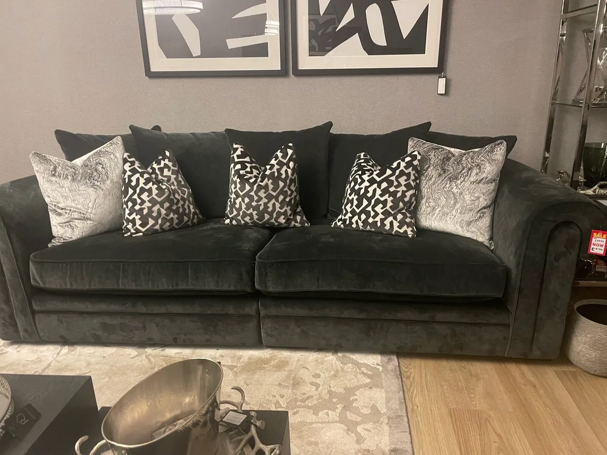 Whitemeadow new sofa reduced - Image 2