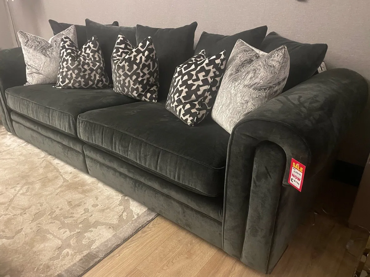 Whitemeadow new sofa reduced - Image 3