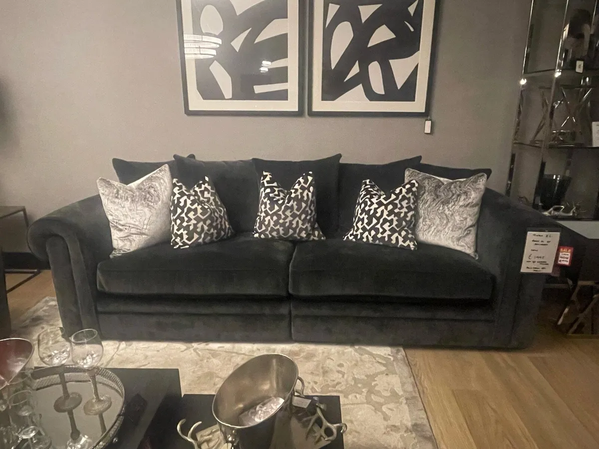 Whitemeadow new sofa reduced - Image 4
