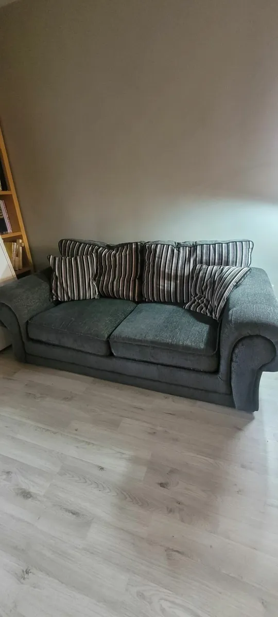 2 seater sofa bed - Image 1