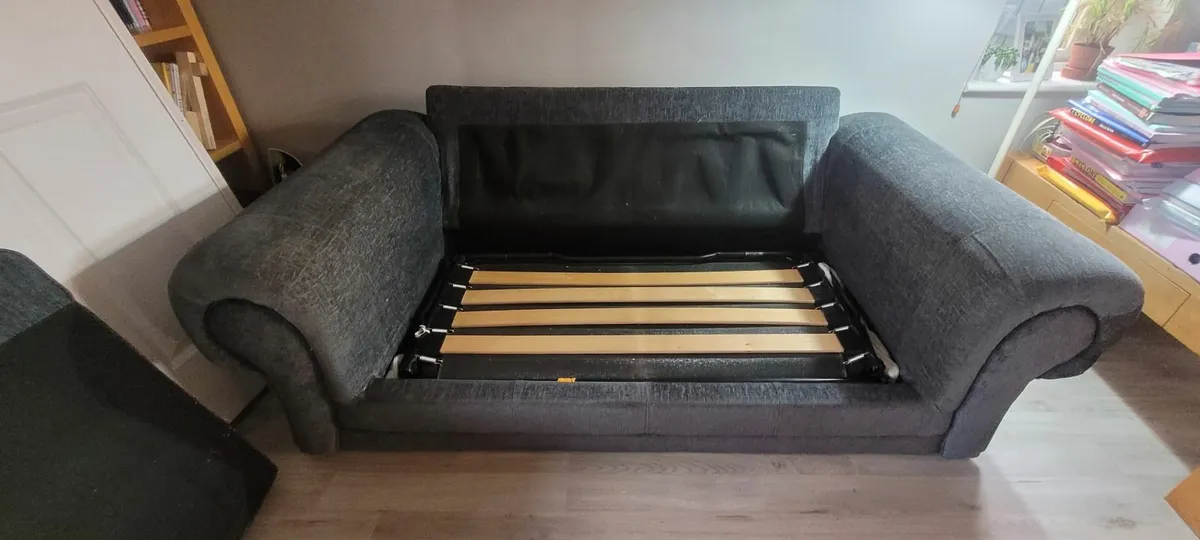 2 seater sofa bed - Image 3