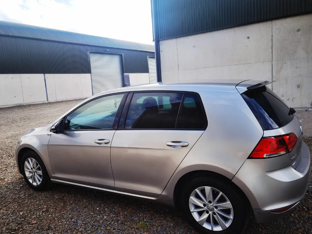 Volkswagen Golf Trendline (2013) – Automatic - Image 4