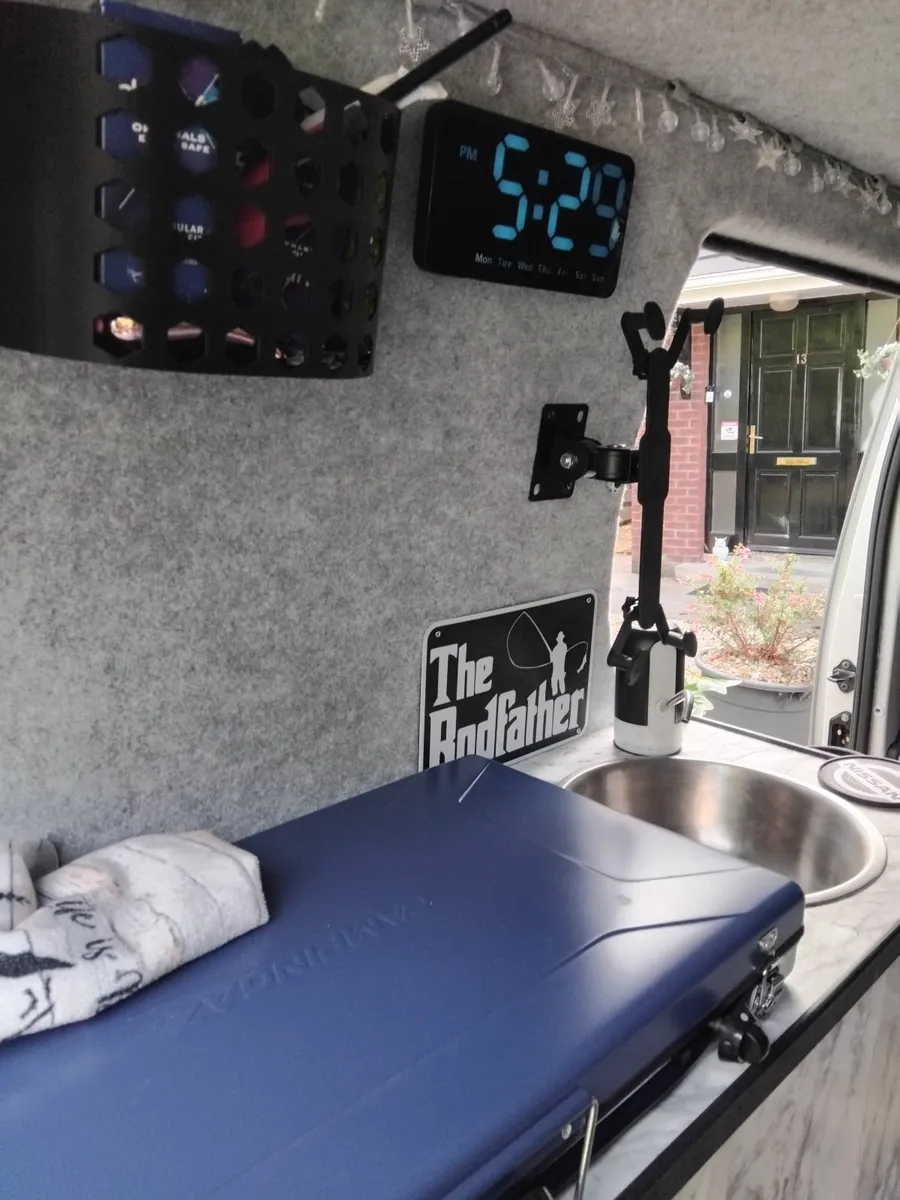 Camper van - Image 3