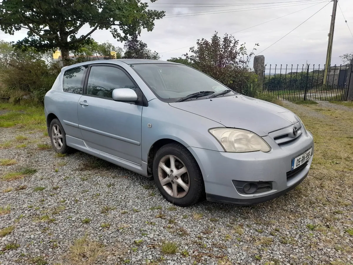 Toyota Corolla 2005 - Image 2
