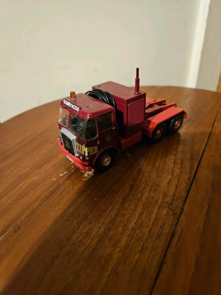 Corgi Circus Fair Ground Showmans Code3 Truck - Image 1