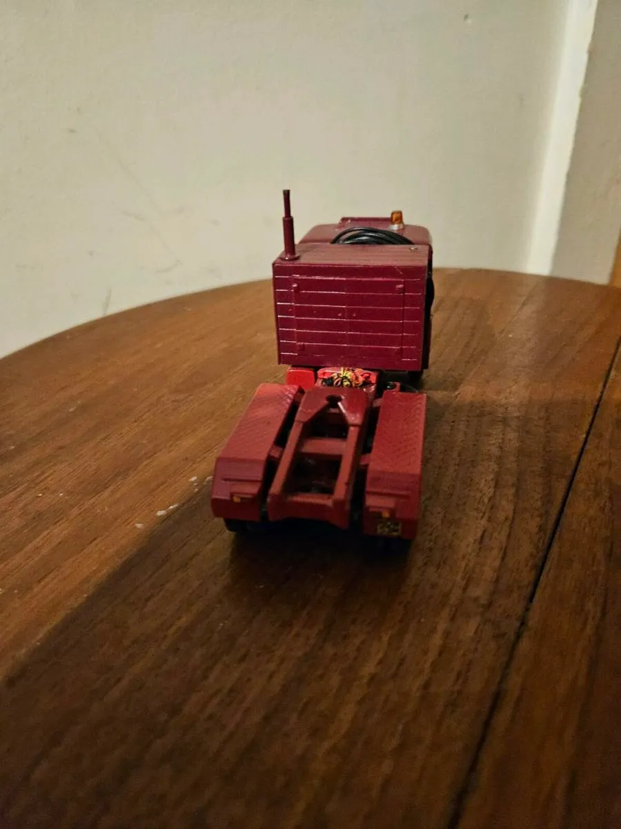 Corgi Circus Fair Ground Showmans Code3 Truck - Image 4