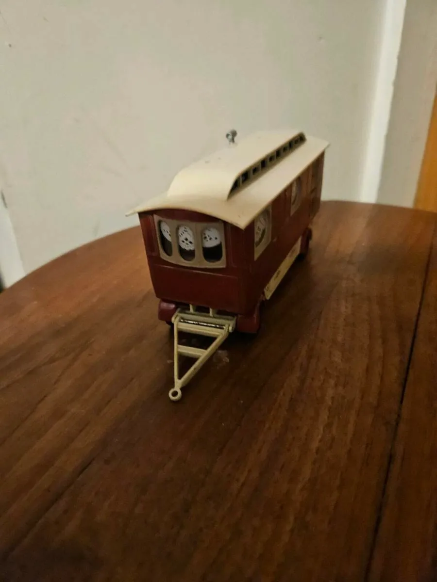 Corgi Circus Fair Ground Showmans Range Trailer - Image 2