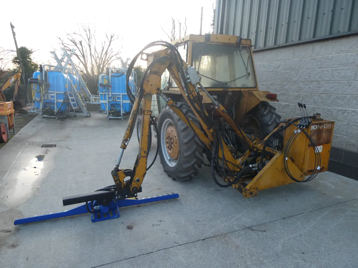 Bomford 435 with Fingerbar - Image 1