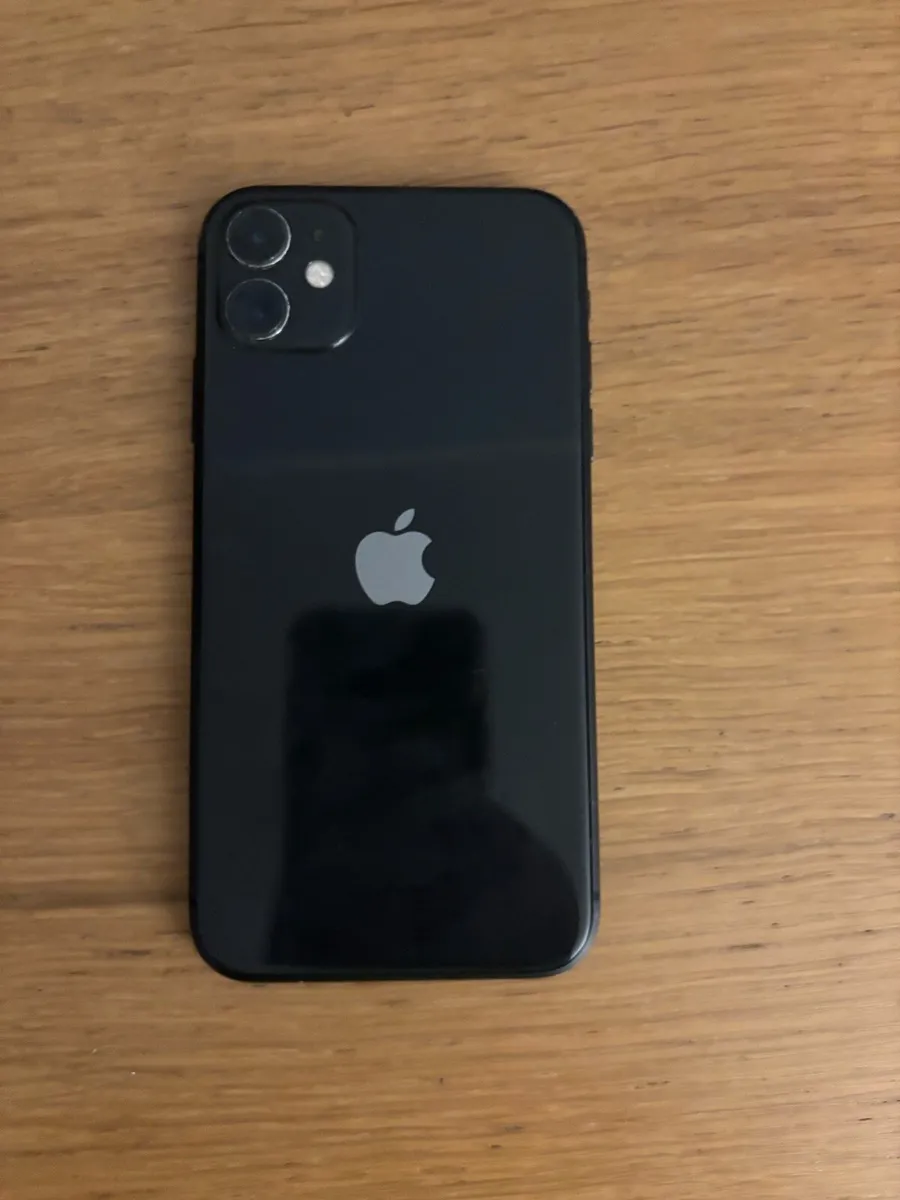 iPhone 11 - Image 4