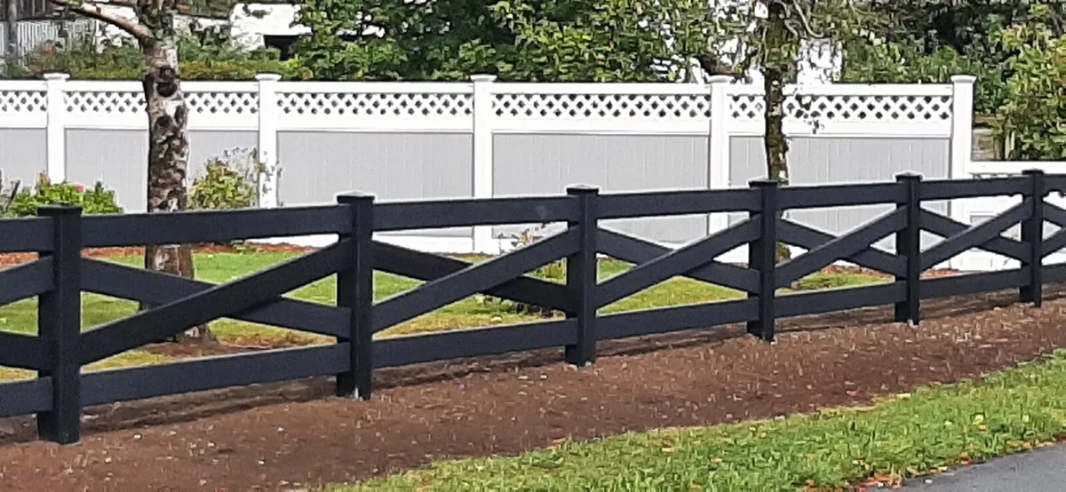 PVC fencing - Image 1