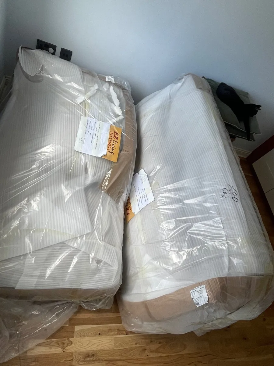 EZ Living - Avery Sofa (in original packaging) - Image 2