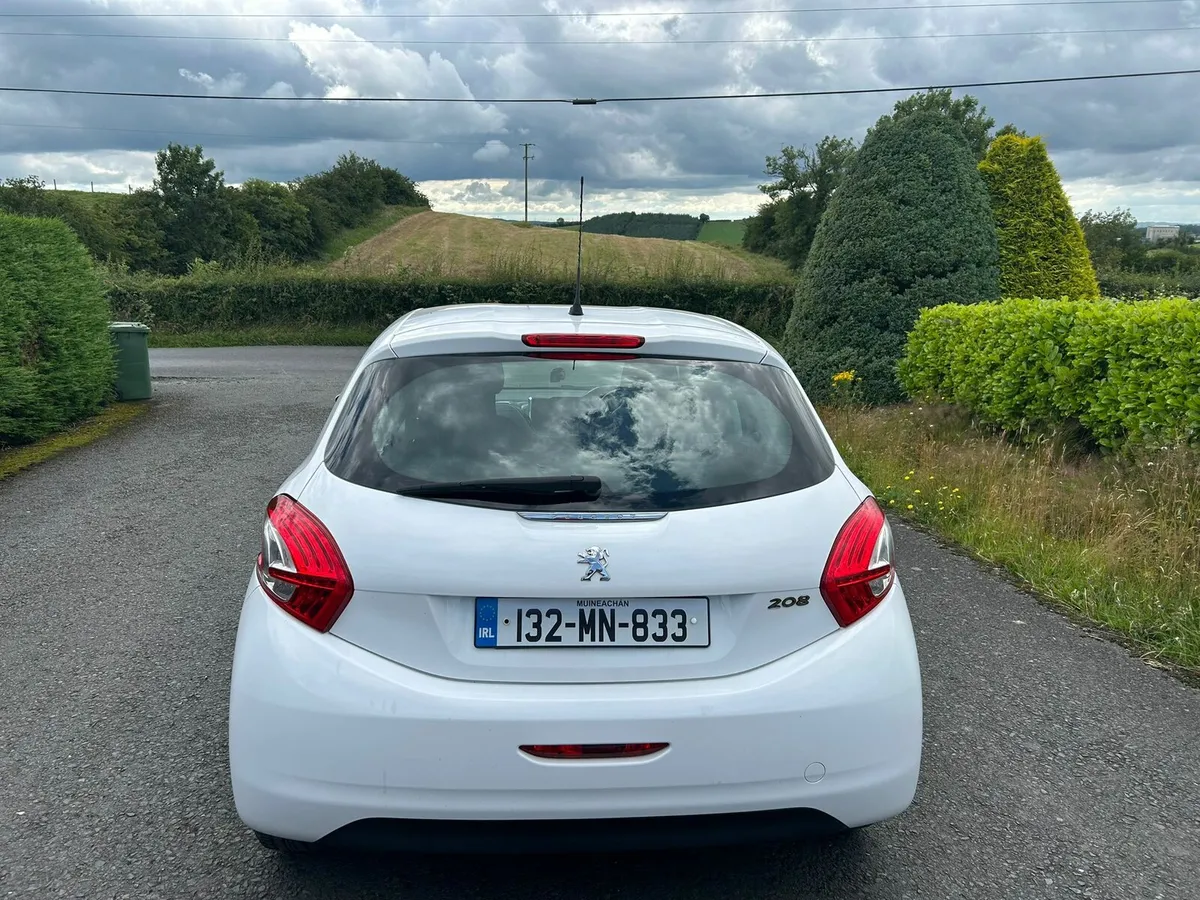 Peugeot 208 - Image 4