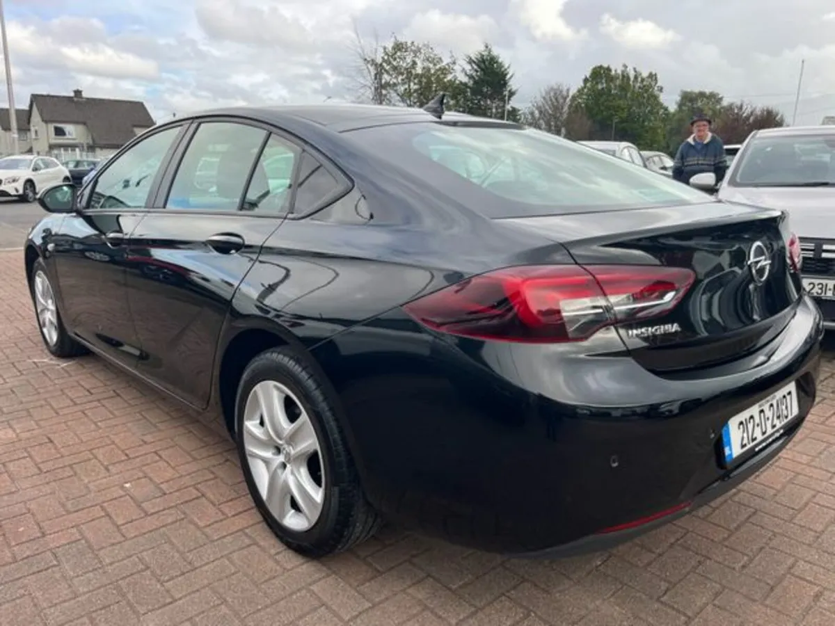 Opel Insignia Low KM Diesel 5DR fantastic Value - Image 3