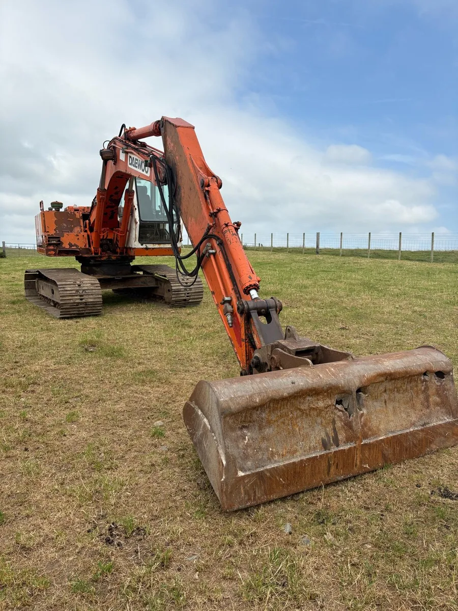 Deawoo 13 ton digger - Image 2