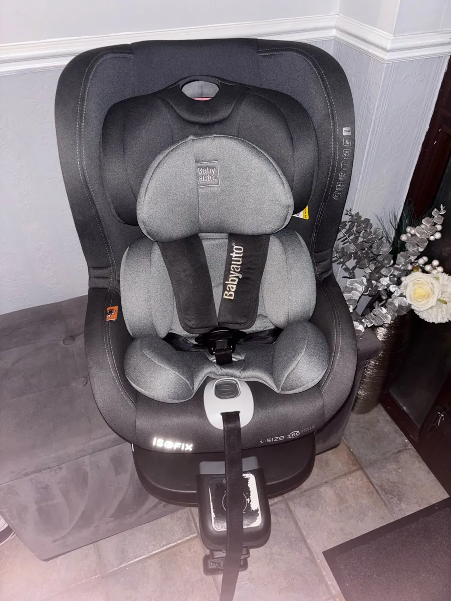 Baby auto car seat - Image 1