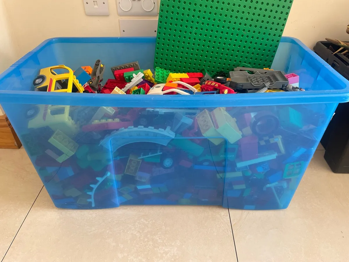 Massive box of Lego - Image 2