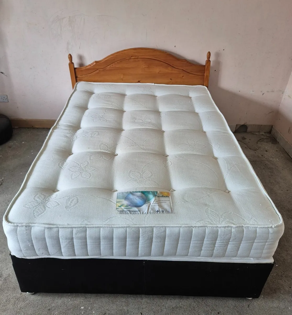Double Bed - Image 2