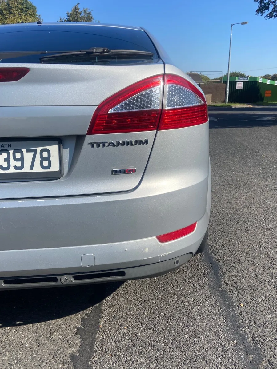 Ford Mondeo 2009 - Image 2