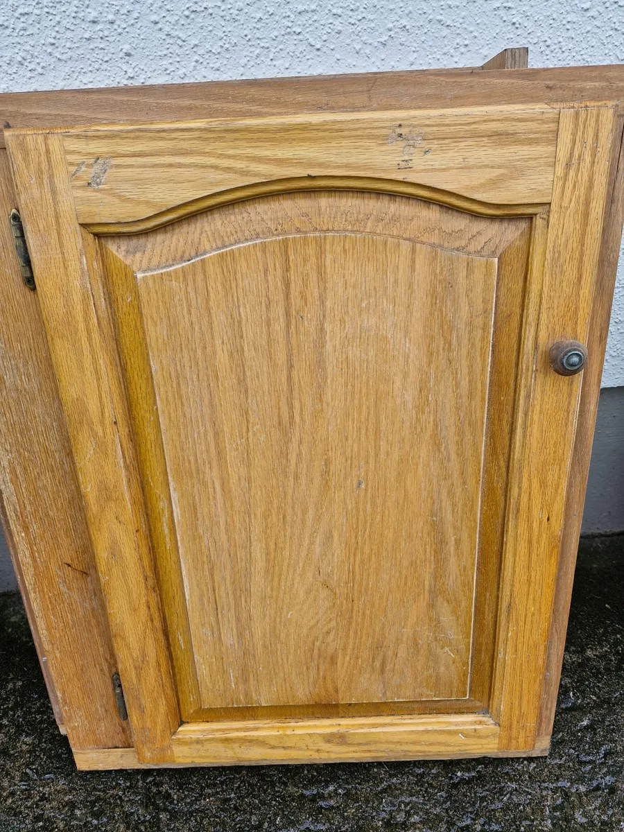 18 Solid oak kitchen doors-   €150  in total - Image 2