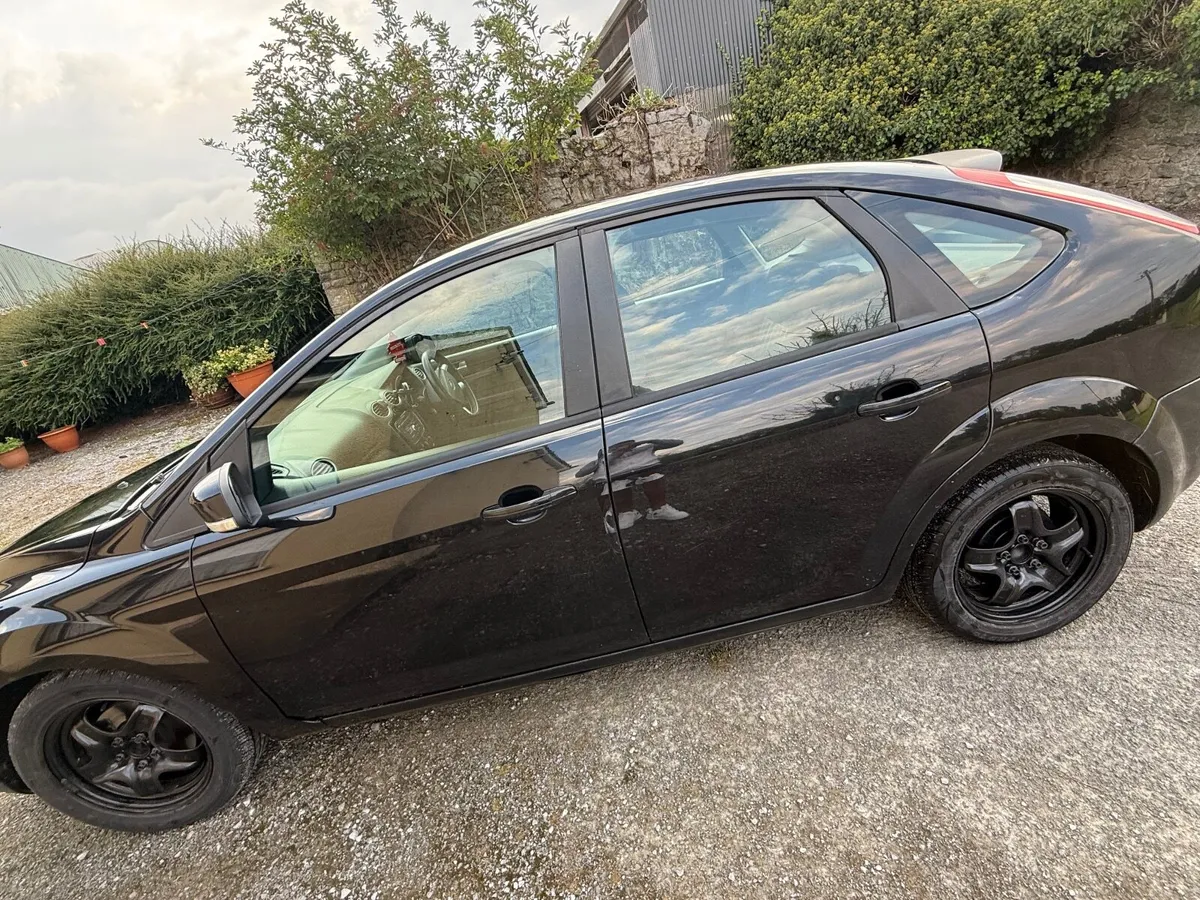 Ford Focus 2011 - Image 4