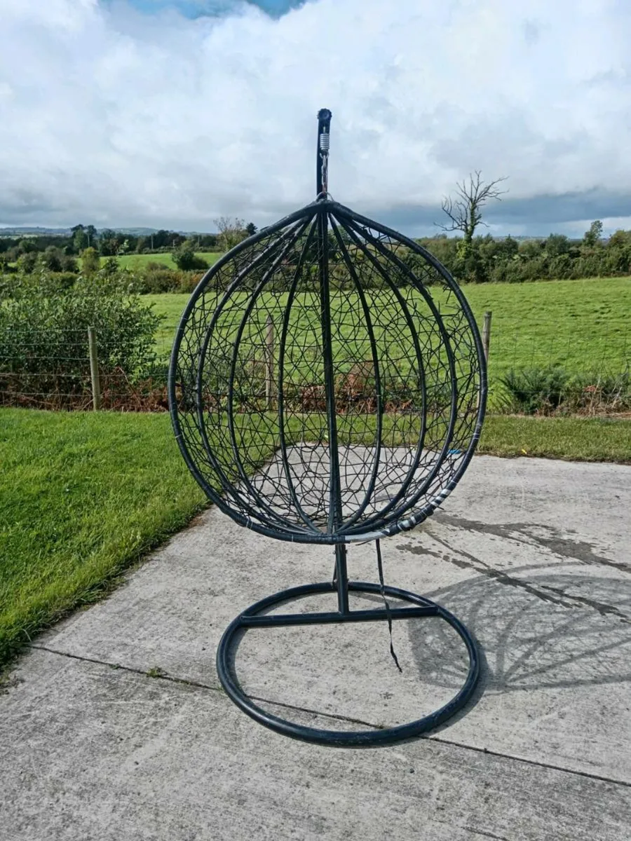 Hanging Egg Chair - Image 2