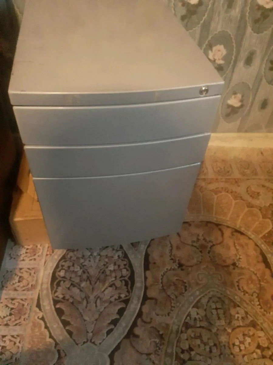Filing cabinet - Image 2