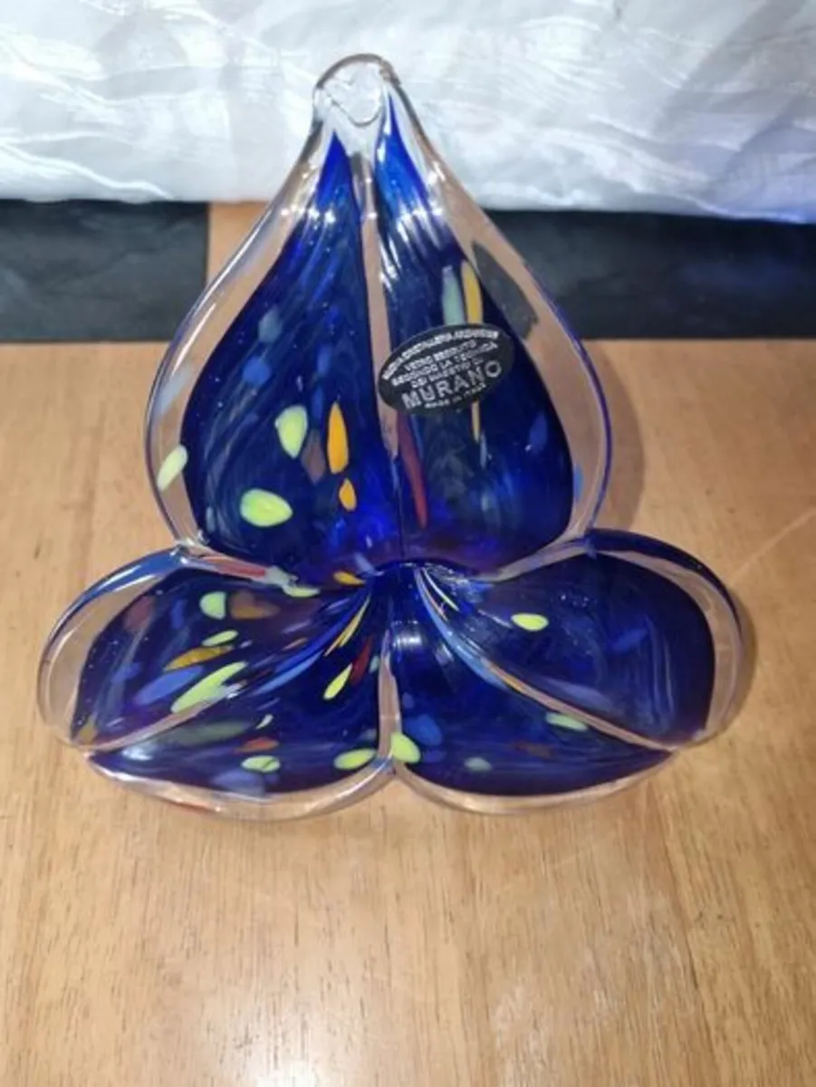 Large glass flower Murano Millefiori style - Image 1