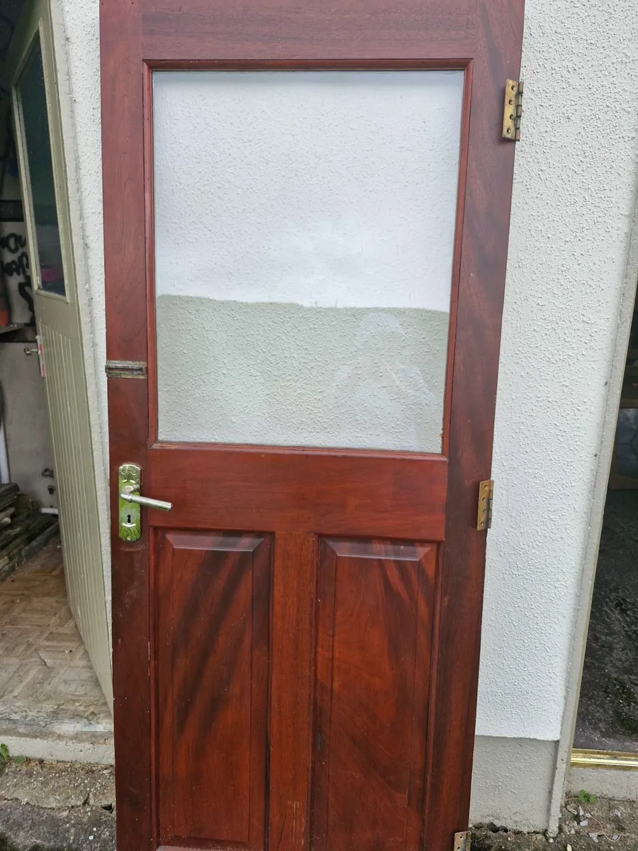 4  hardwood doors - €80 in total. - Image 3