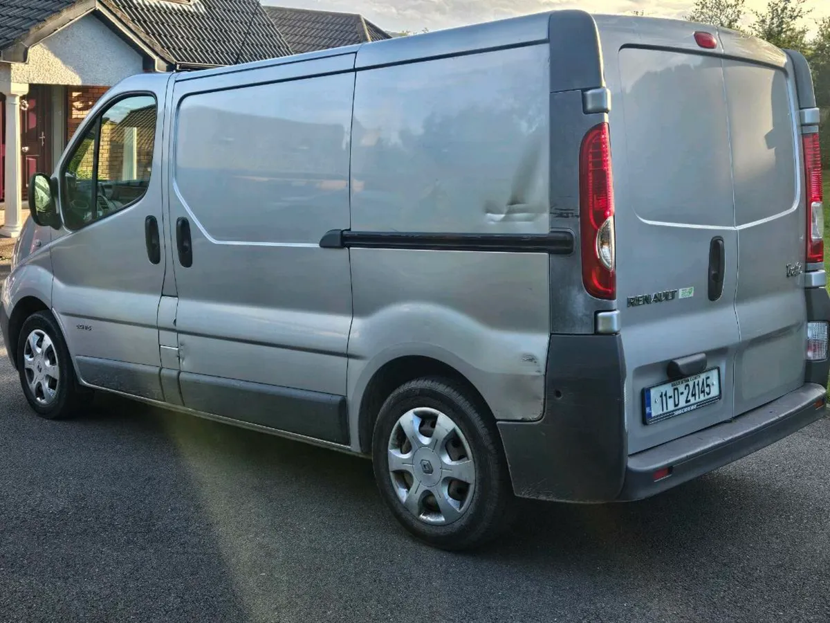 2011 Renault traffic - Image 2
