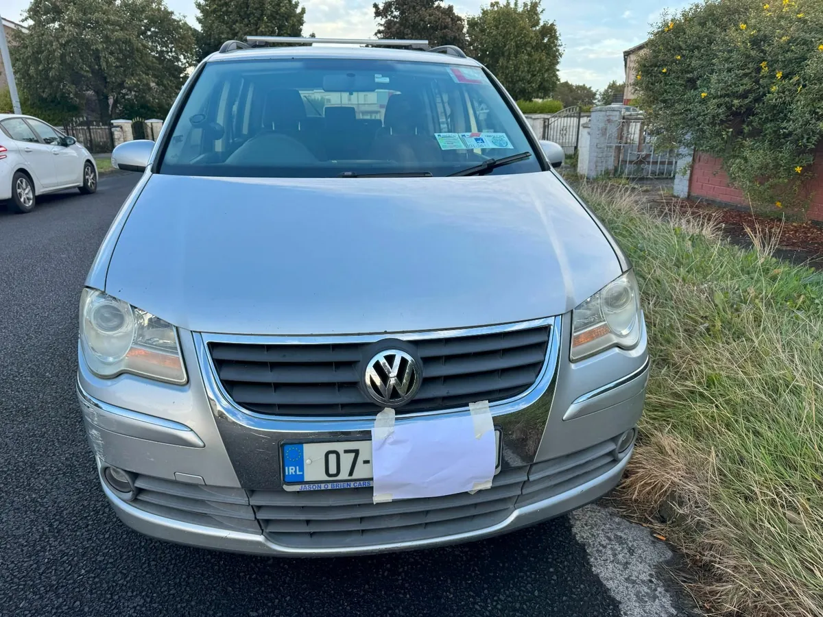 Volkswagen Touran 2007 - Image 1