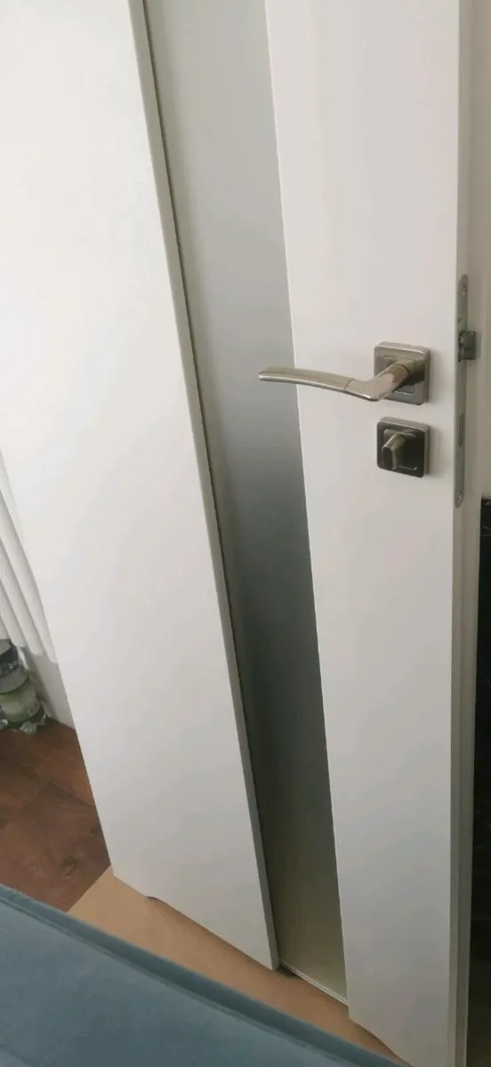 White bathroom door 70x203 cm - Image 4