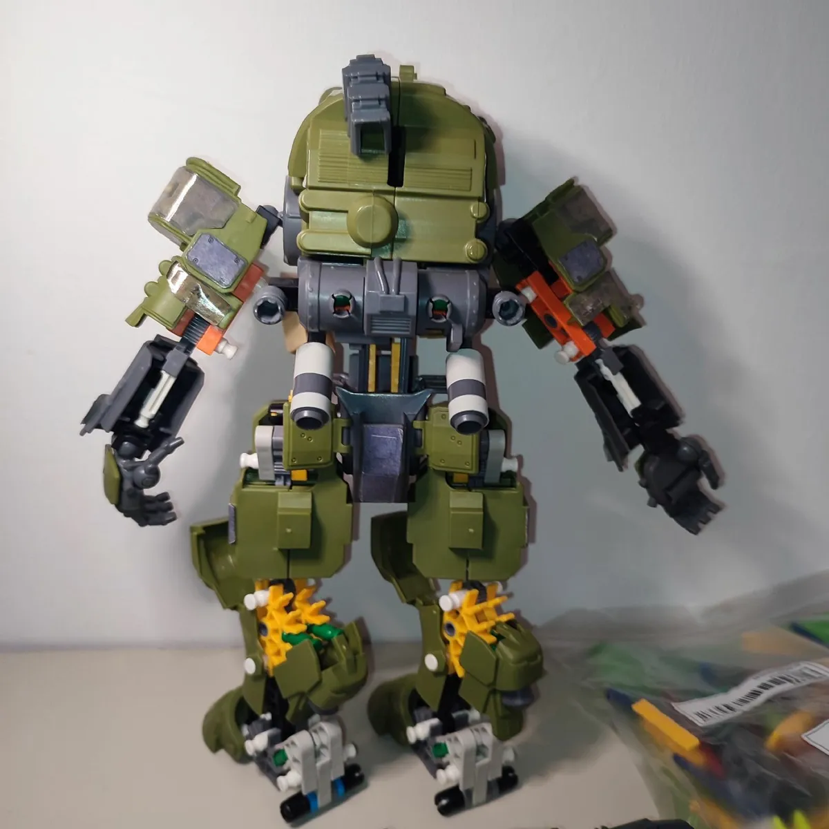 Knex Titanfall Militia Ogre Titan 69504 good /c - Image 2