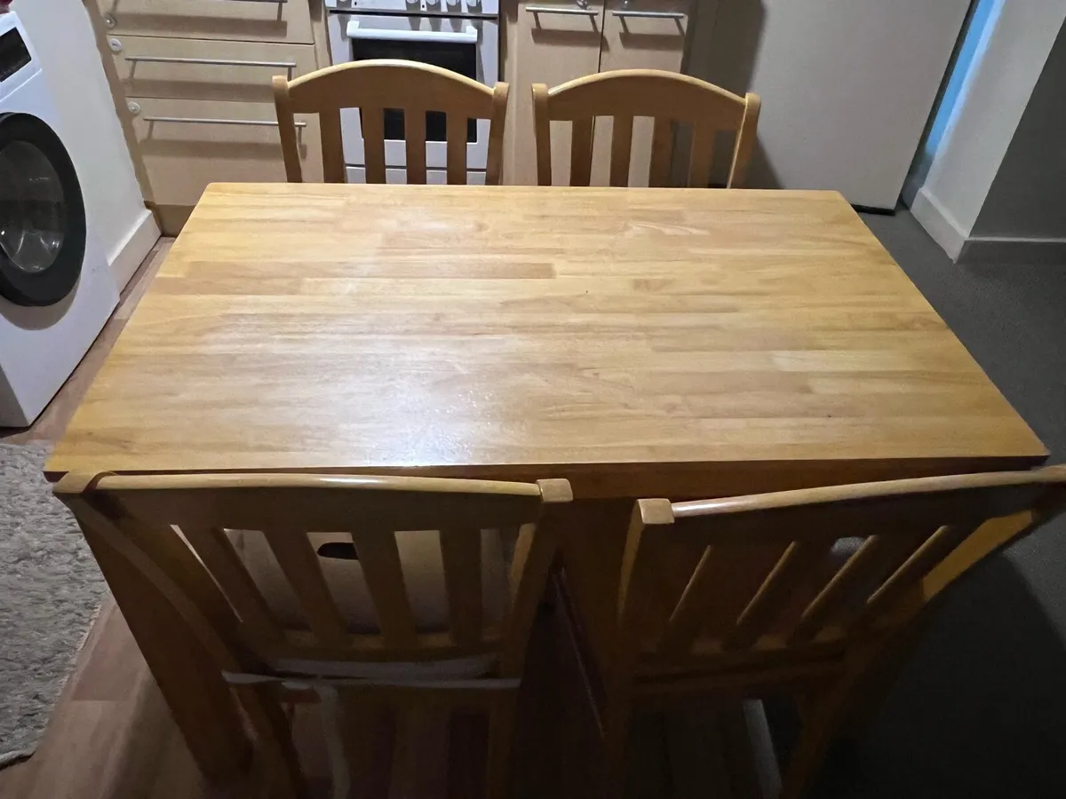 Dinner table + 4 chairs - Image 1