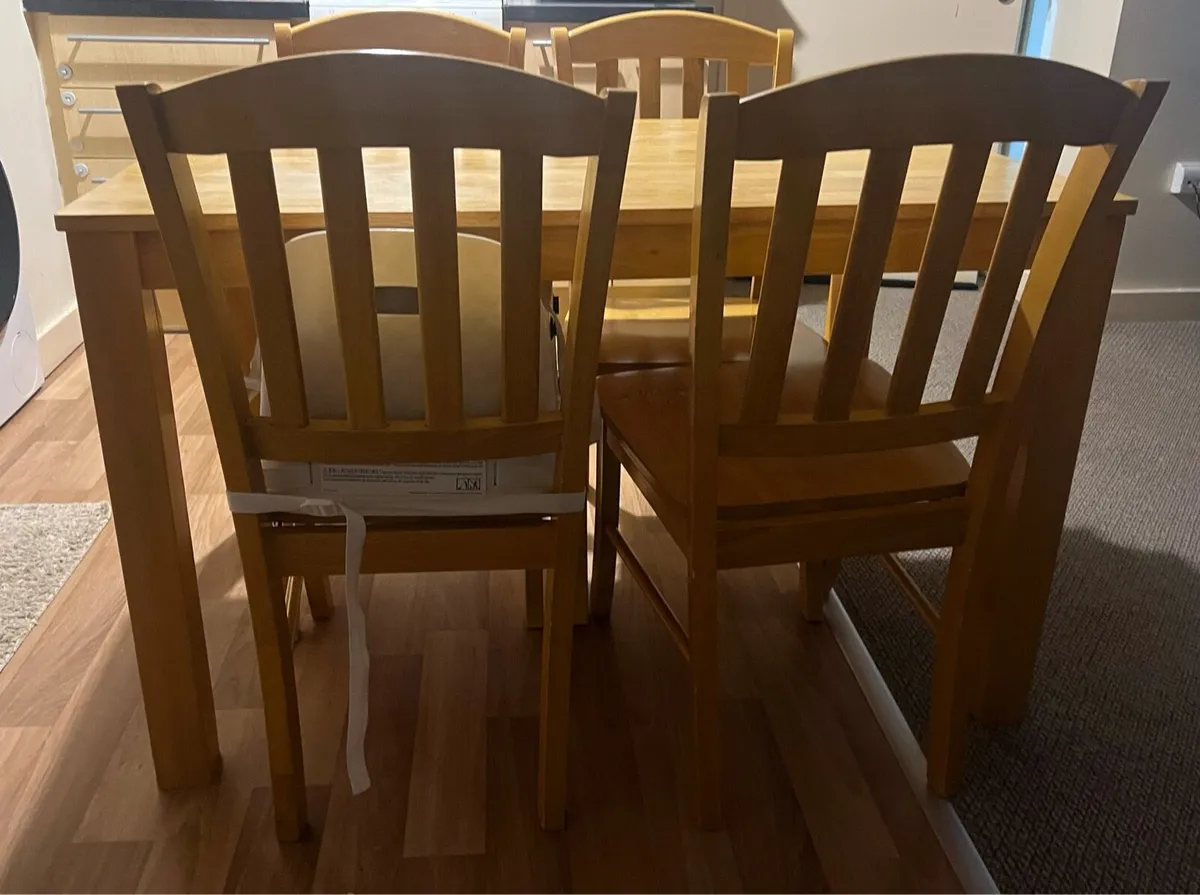 Dinner table + 4 chairs - Image 2