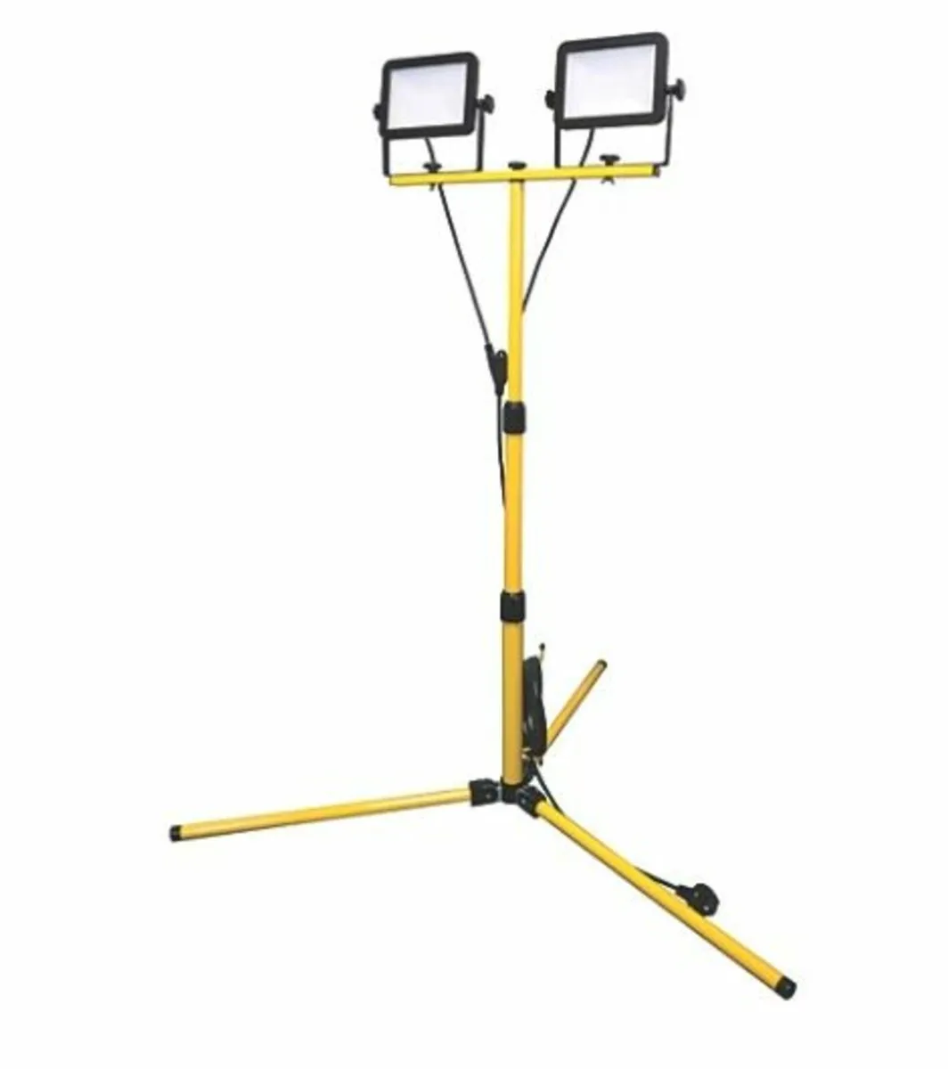 LAP LED Mains Portable Work Light with Tripod