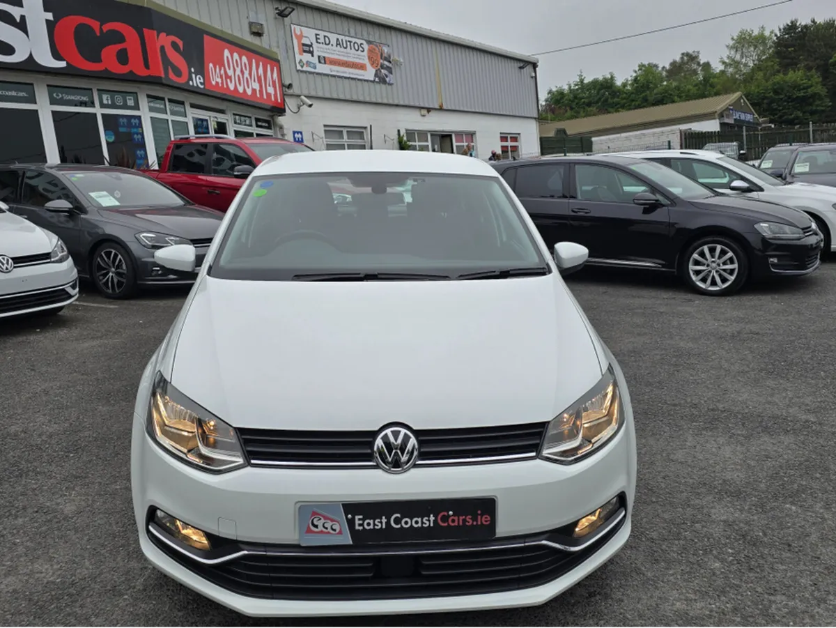 Volkswagen Polo 1.2 TSI  COMFORTLINE  / ALLOYS / R - Image 3