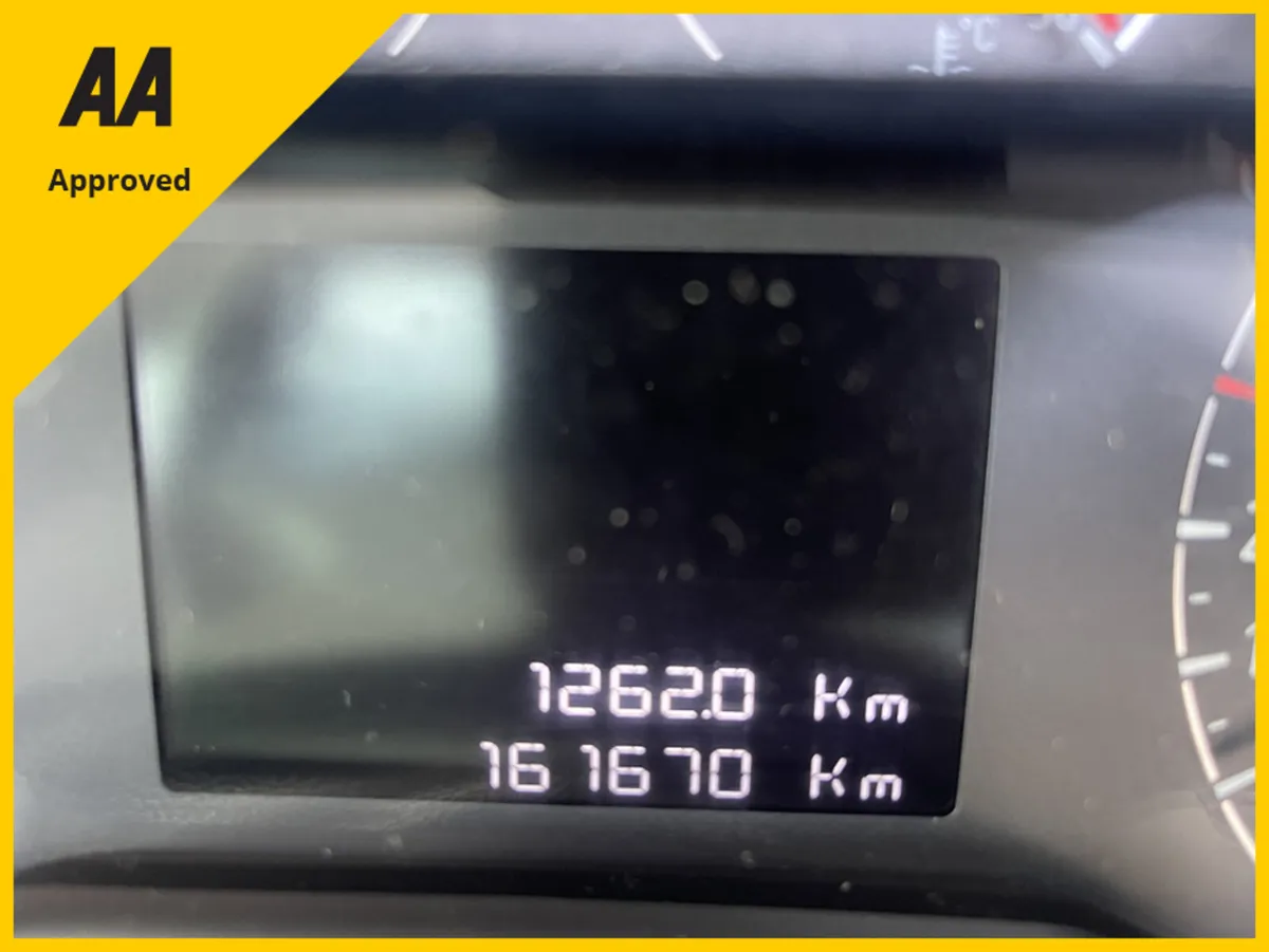 Opel Crossland X SC 1.2cc FREE DELIVERY - Image 3