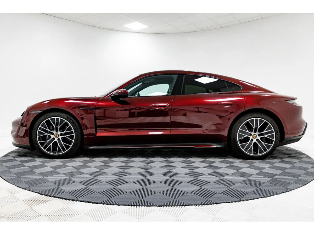 Porsche Taycan *Nice Colour Combo* 79.2 kWh 400HP - Image 3
