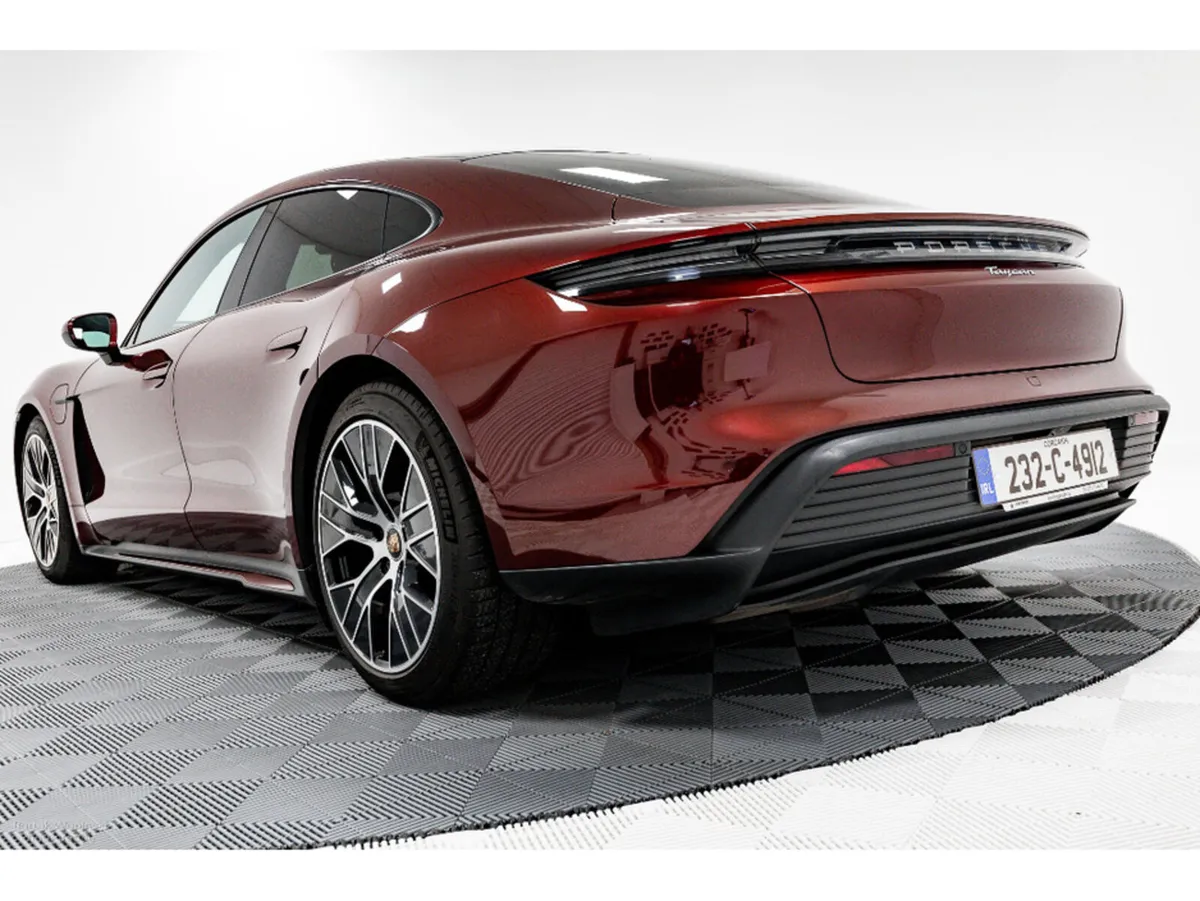 Porsche Taycan *Nice Colour Combo* 79.2 kWh 400HP - Image 4