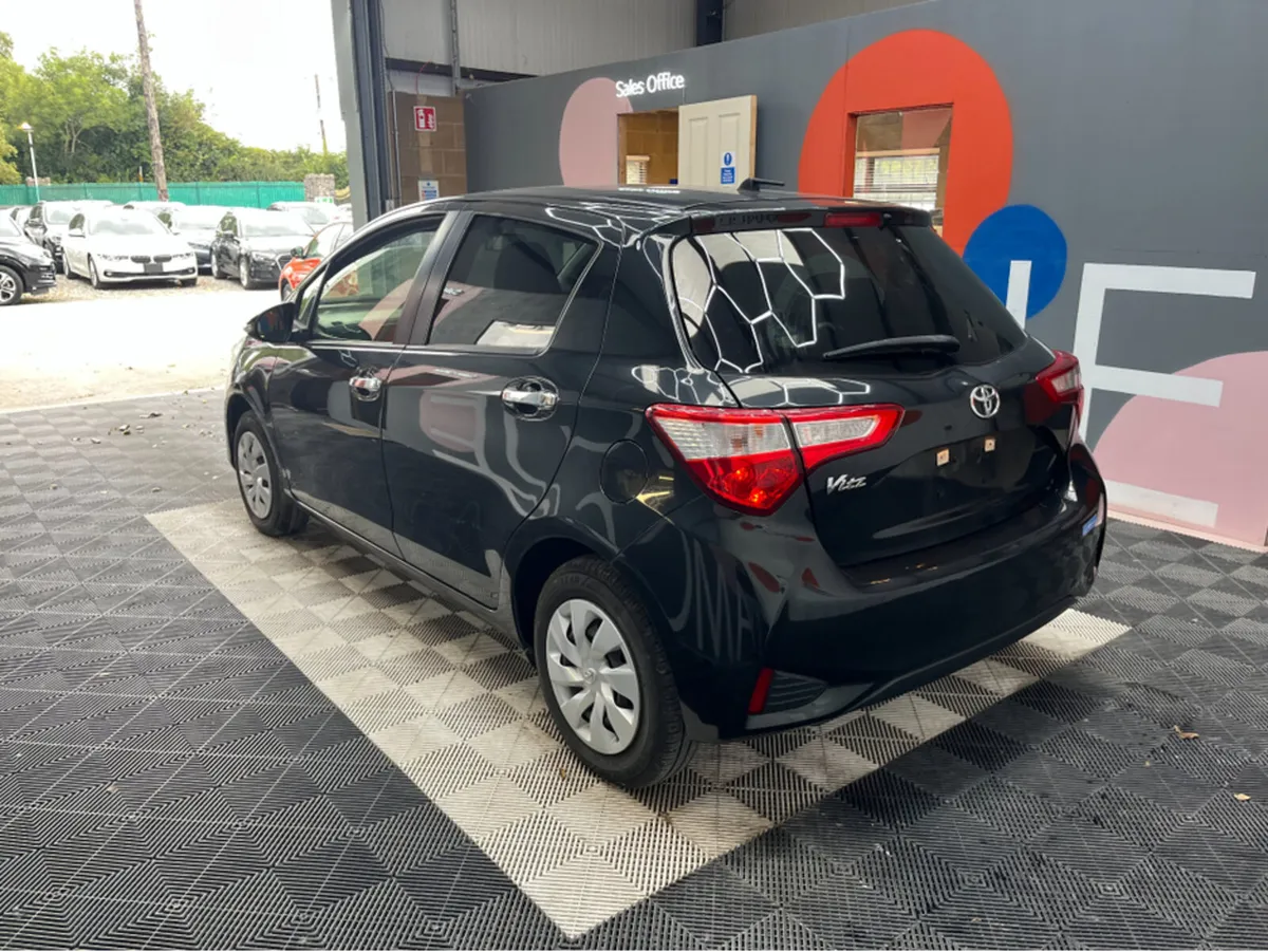 Toyota Vitz €11950 1.0 PETROL / 58k KMs / REVERSE - Image 4